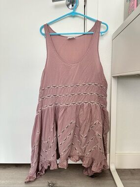 Women's Mauve Sleeveless Peasant Top with Lace Trim